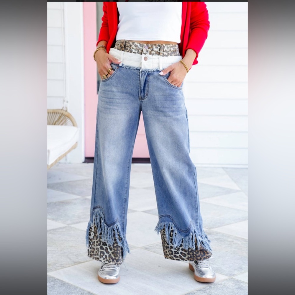 NWOT Double Waist Frayed Hem Jeans with Leopard Detail Oli & Hali Denim - Picture 7 of 16